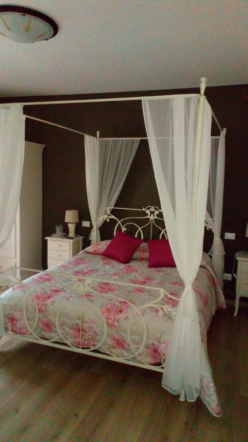 La Rocchetta Bed and Breakfast Valeggio sul Mincio Buitenkant foto