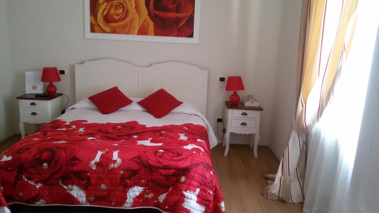 La Rocchetta Bed and Breakfast Valeggio sul Mincio Buitenkant foto