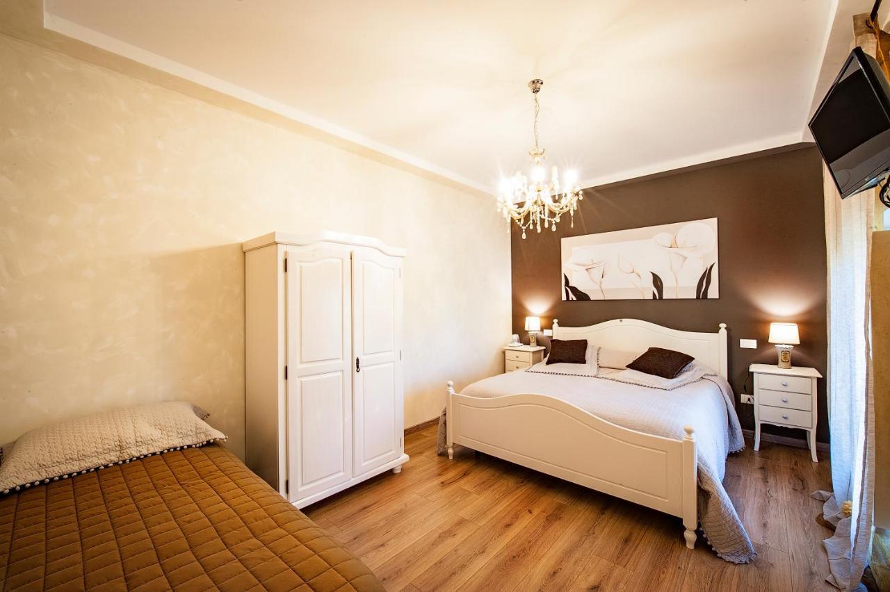 La Rocchetta Bed and Breakfast Valeggio sul Mincio Buitenkant foto